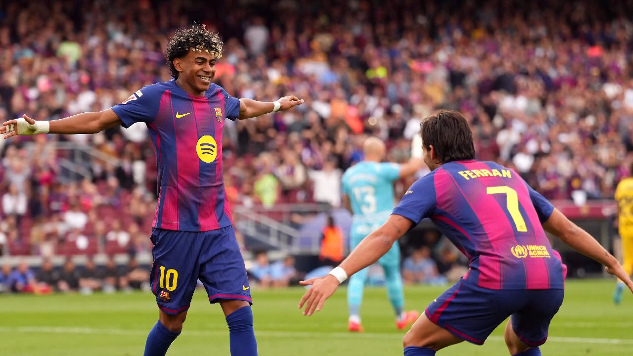 এস্পানিওলকে উড়িয়ে শিরোপার পথে বার্সেলোনা