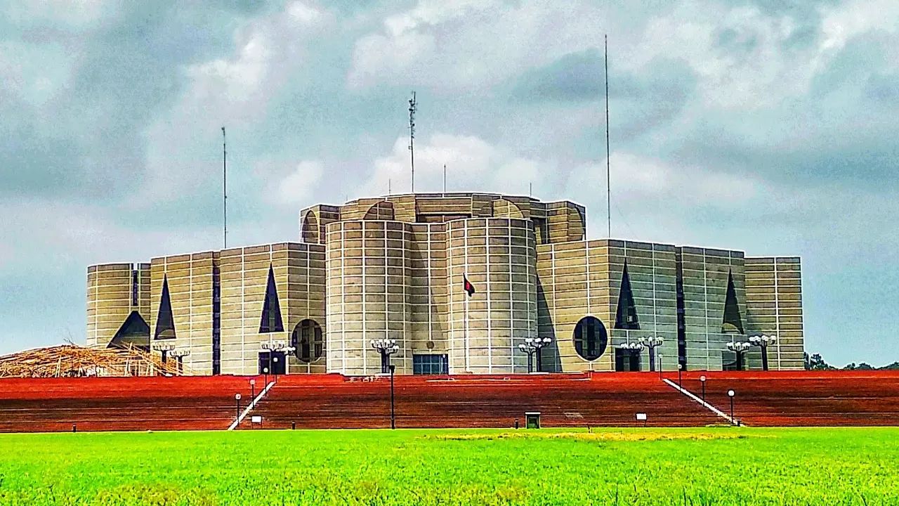 সংসদের কেনাকাটায় ‘হরিলুট’ তদন্তে কমিটি, বিল পরিশোধ স্থগিত