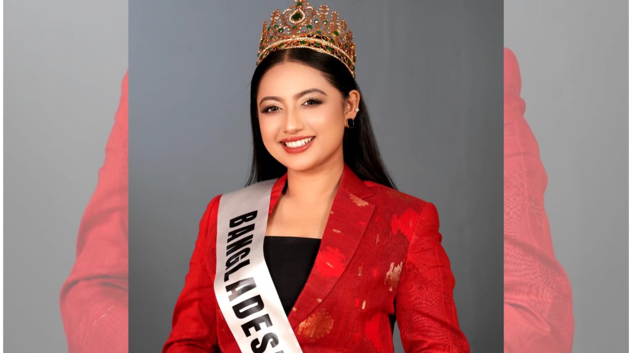 লাল জামদানিতে বিশ্বমঞ্চ মাতাতে প্রস্তুত তমা রশিদ