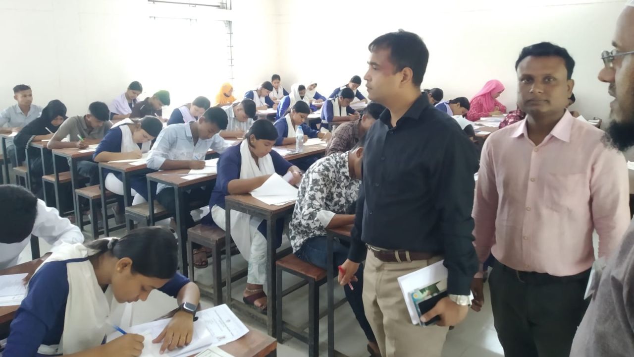 মণিরামপুরে এসএসসি ও সমমানের পরিক্ষায় ১ম দিনে অনুপস্থিত ১০৪ পরিক্ষার্থী