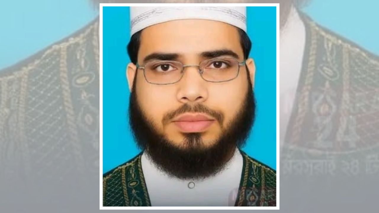 মীরসরাইয়ে লাইসেন্সবিহীন ট্রাক চাপায় প্রাণ গেল মাদ্রাসা শিক্ষকের