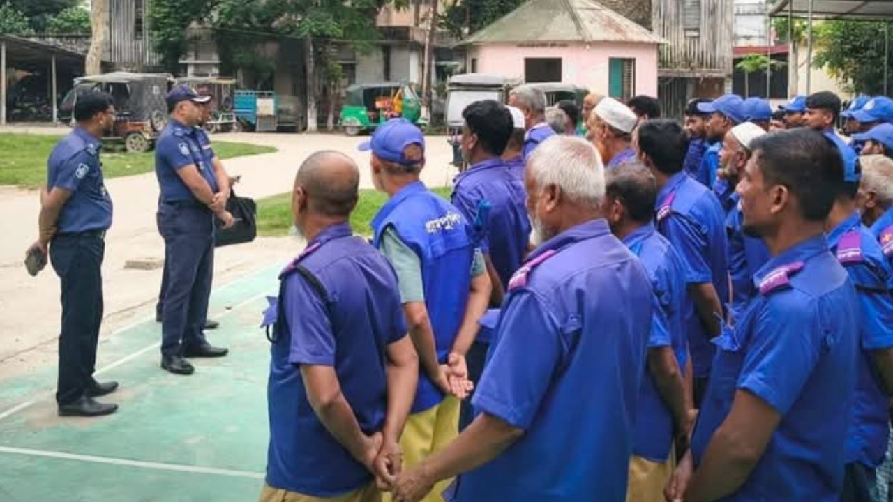 সেনবাগে নবাগত ওসির কঠোর নির্দেশনা, তৎপর চৌকিদার বাহিনী