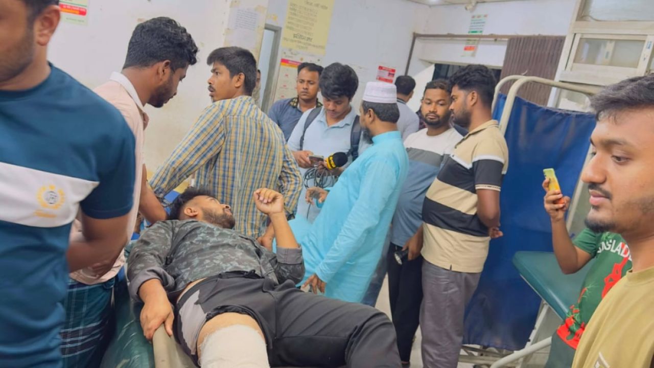 বাড়ির সামনে জামায়াত কর্মী গুলিবিদ্ধ