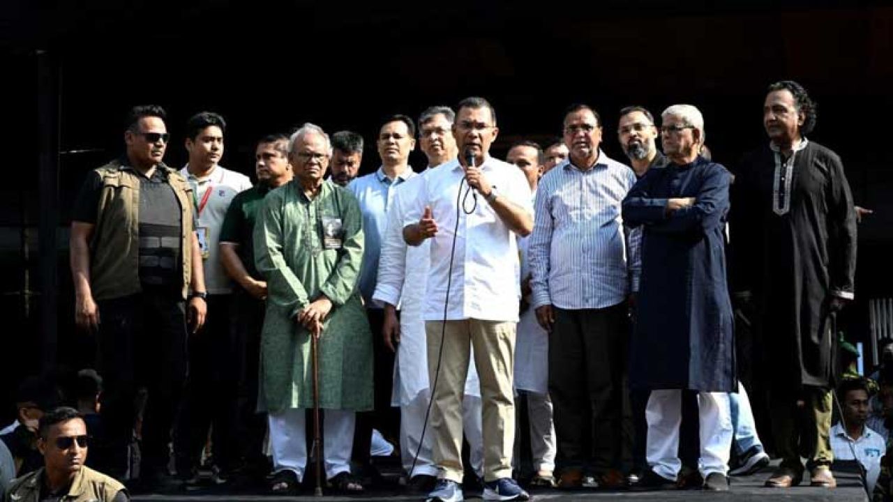 অসহায় মানুষের পাশে থাকুন: নেতা-কর্মীদের প্রতি প্রধানমন্ত্রীর আহ্বান
