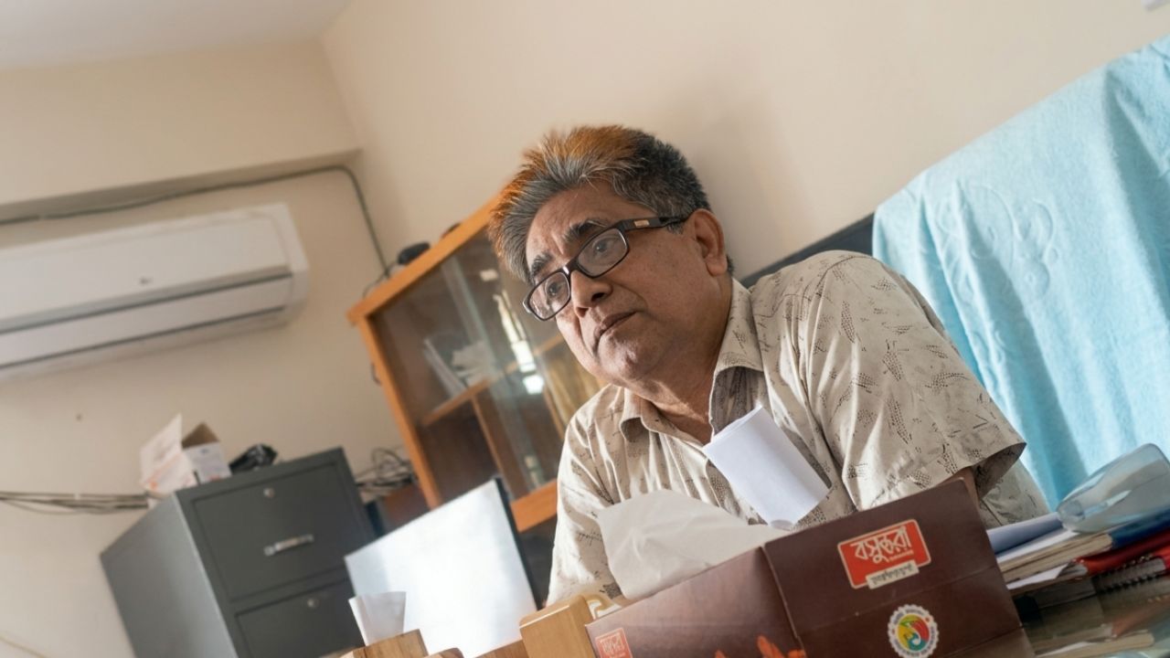 নড়াইল যুব উন্নয়নে দুর্নীতির অভিযোগ!  উপ-পরিচালক মনিরুজ্জামানের বিরুদ্ধে তদন্তের দাবি